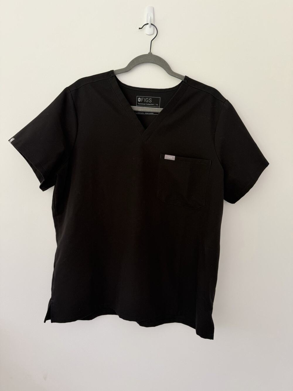 FIGS Catarina Scrub Top XL Black One Pocket V Neck Technical Collection